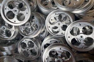 五金零部件、機(jī)械設(shè)備的除油除銹等清洗工作使用哪種設(shè)備較好？